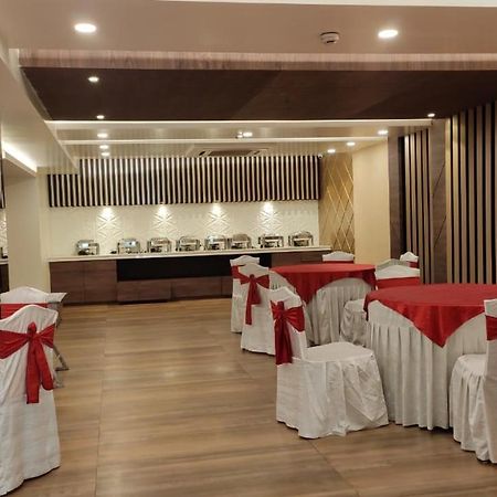 Hotel Poseidon Inn Lucknow Exterior foto